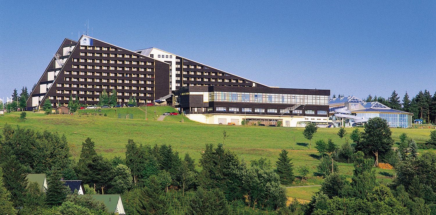  Außenbereich des IFA Schöneck Hotel & Ferienpark 
